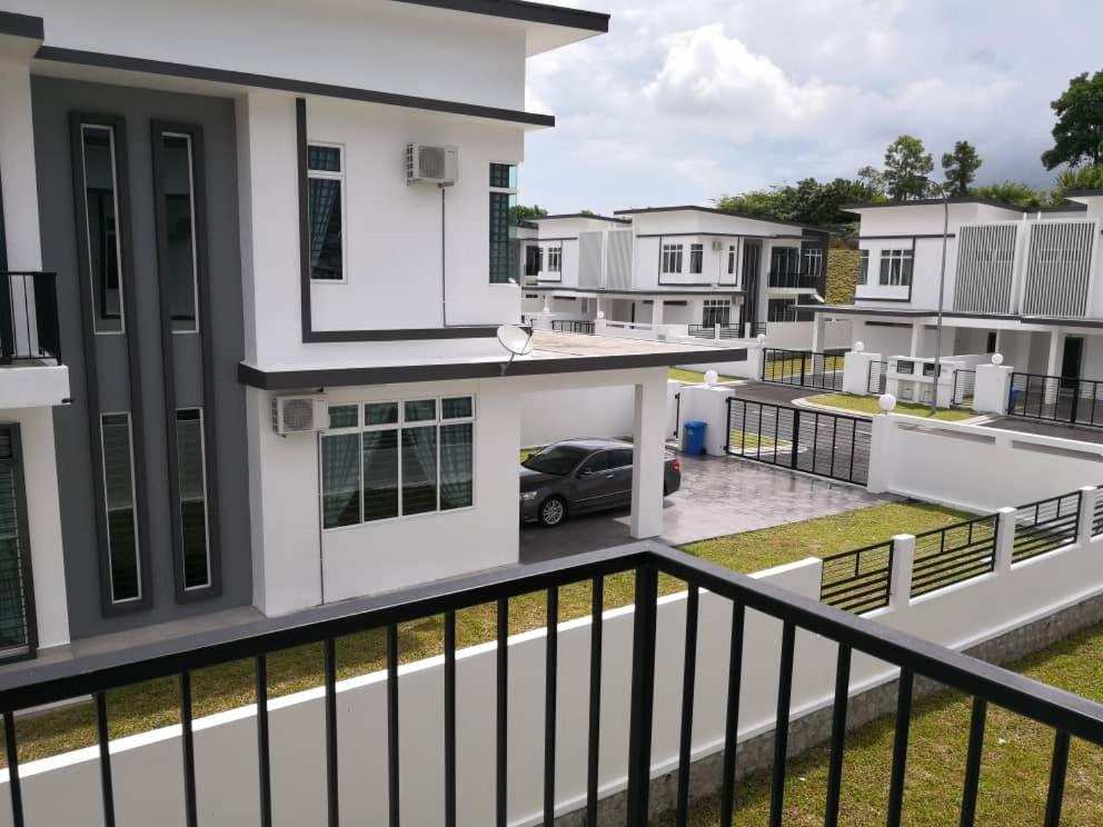Kangkar Chemaran Johor Desaru Beach Bungalow Villas المظهر الخارجي الصورة
